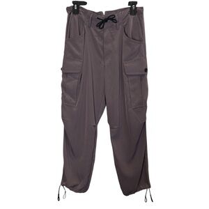 Soyoom Women's Cropped Charcoal Cargo Joggers Sz M